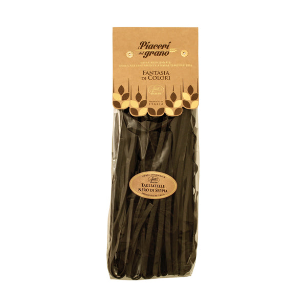 Tagliatelle with squid ink